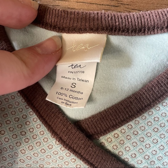 Tea too - Picture 2 of 2